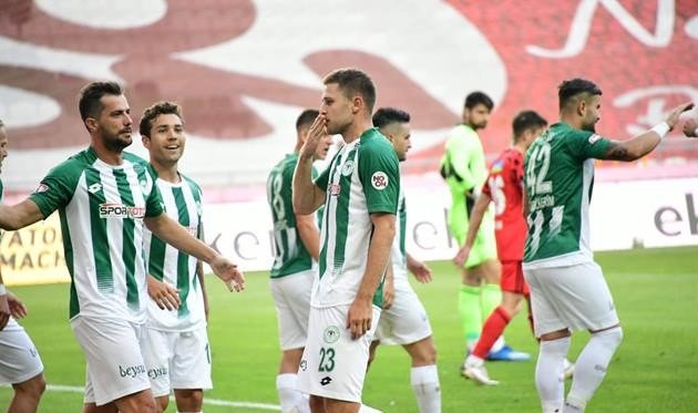 Кравец забил победный гол в ворота Галатасарая - видео
