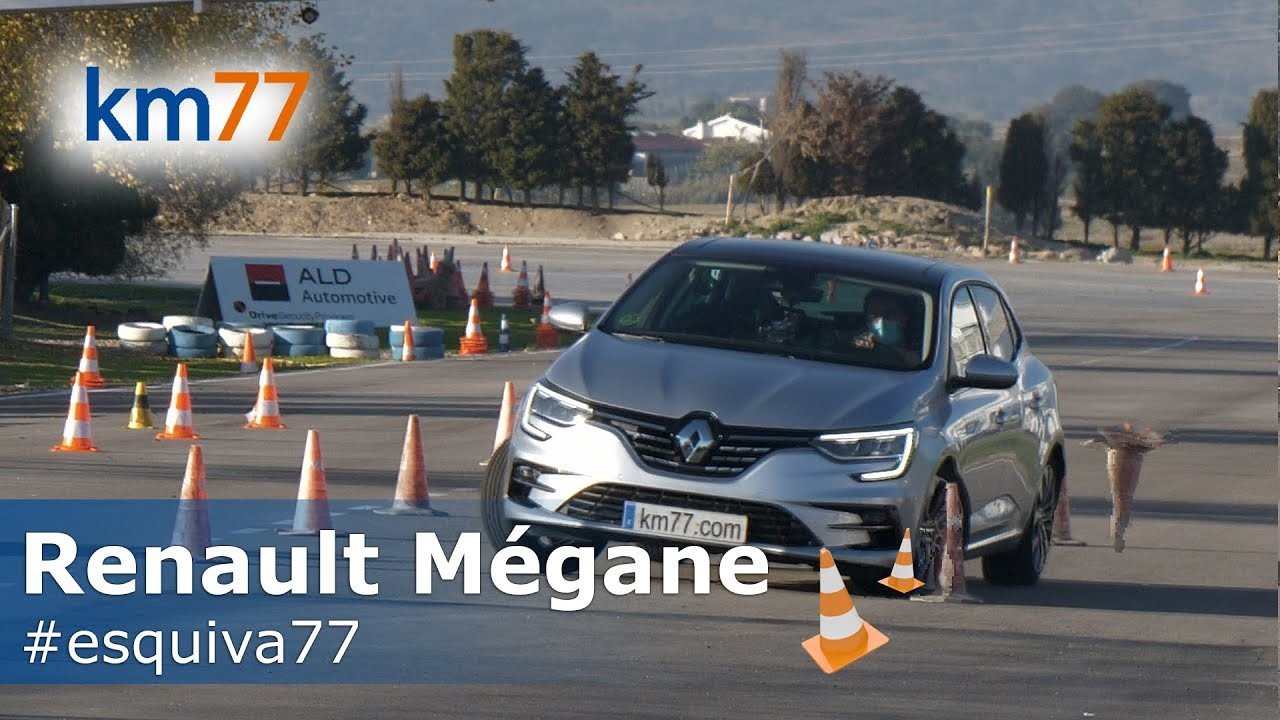 Renault Megane перевірили на "лосиний тест"