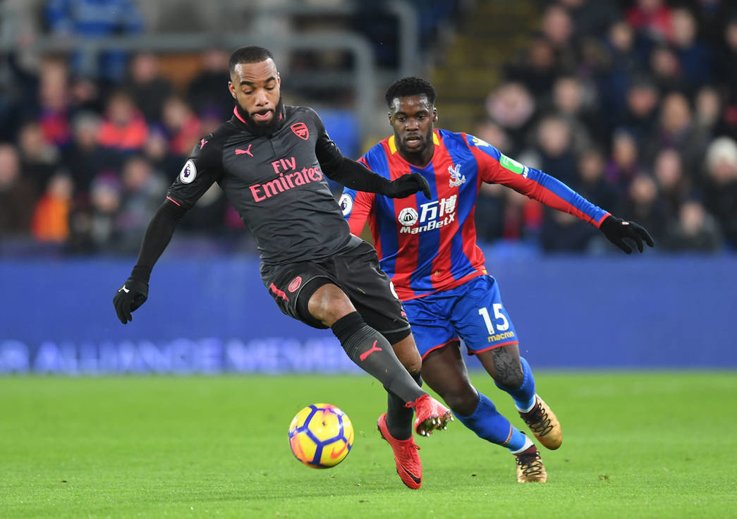 Матч сегодня кристал пэлас. Кристал Пэлас. Arsenal Crystal Palace. Arsenal ve Crystal Palace karşilaşmalari. В Таиланде Кристал Пэлас.