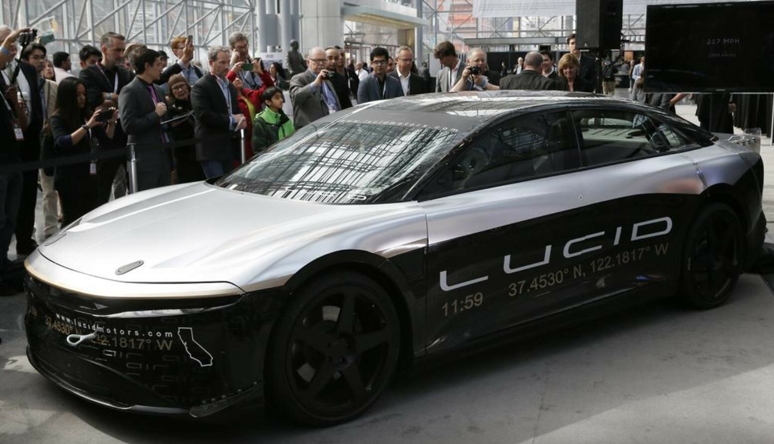 Lucid Motors выйдет на биржу