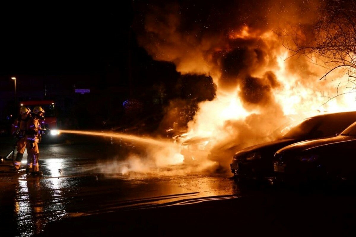 В Германии подожгли авто представителя посольства Польши