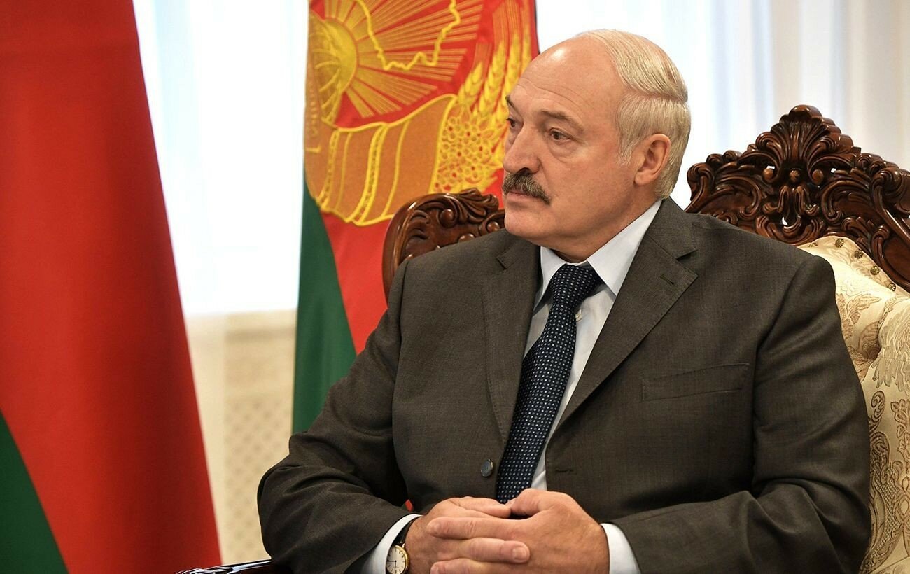 Лукашенко ввел санкции против западных стран