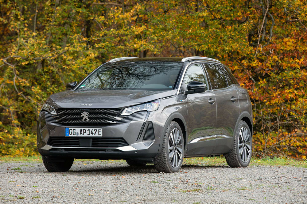 В Україні стартують продажі нового гібрида Peugeot