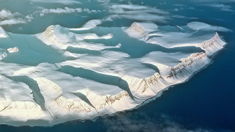 Ученые показали катастрофическое таяние льдов Арктики