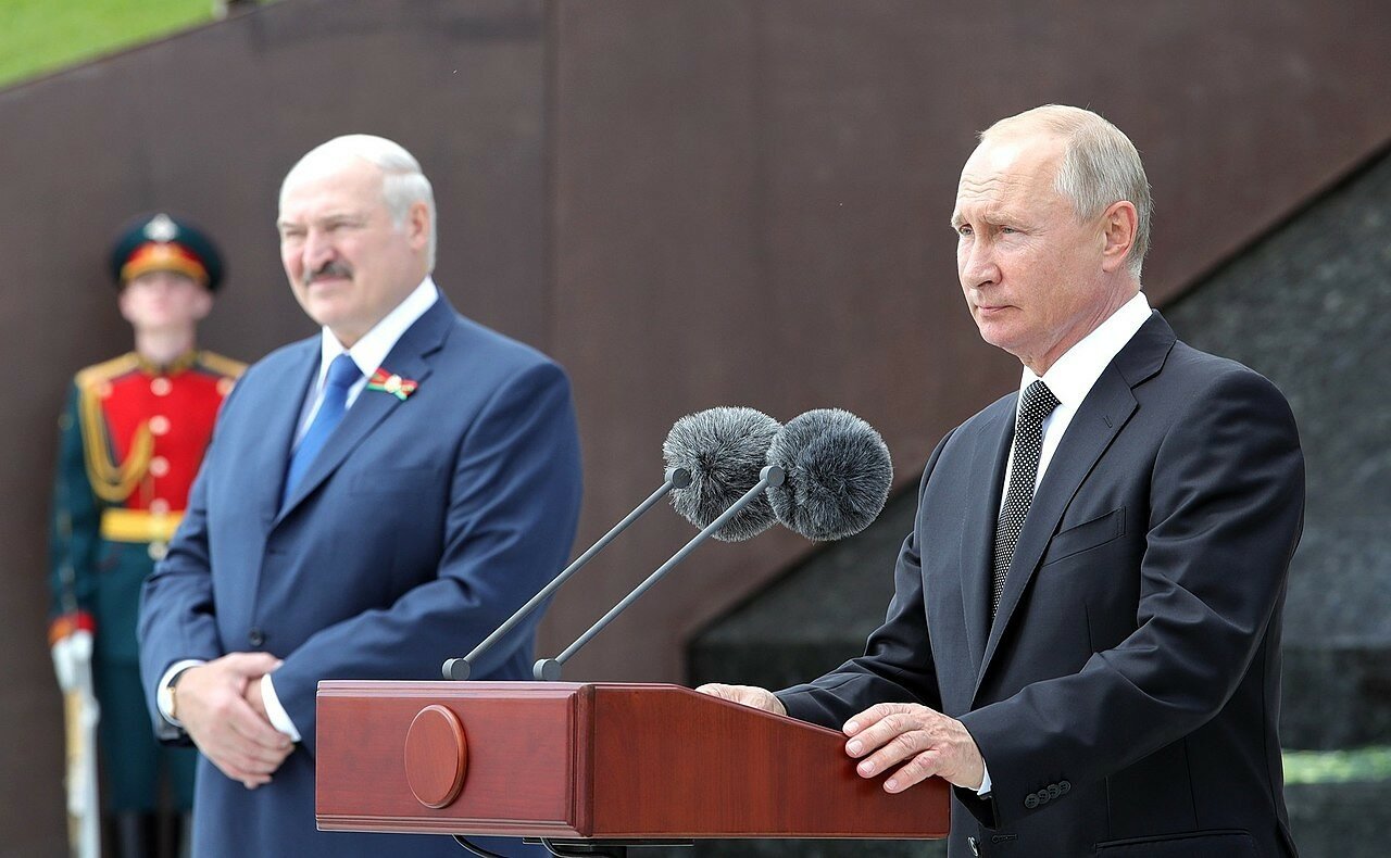 Торги начинаются: Лукашенко собрался к Путину