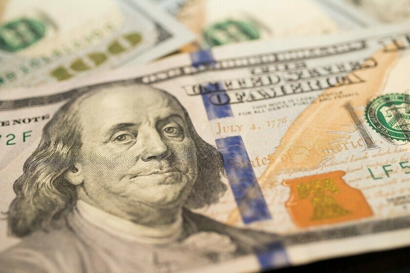 Межбанк: доллар растет в цене