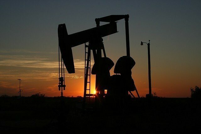Укрнафта відзвітувала про зниження видобутку нафти і газу