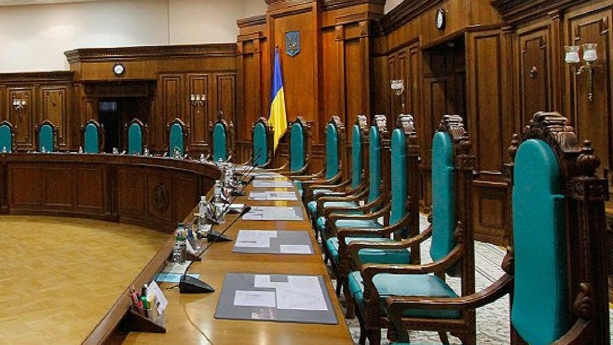 У дніпровському суді сталася бійка між журналістами