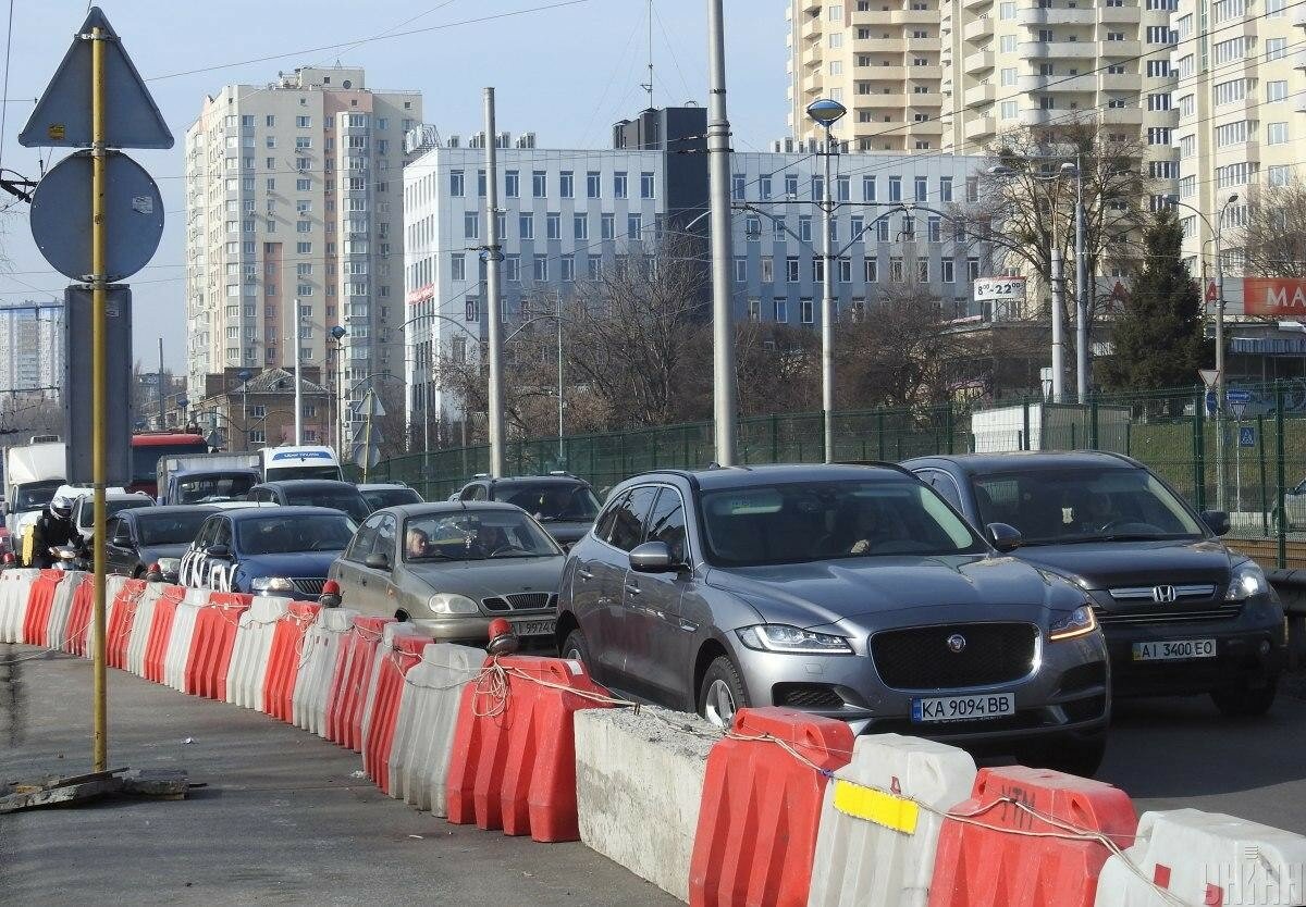 Киев застыл в пробках: какие улицы лучше объезжать (карта)
