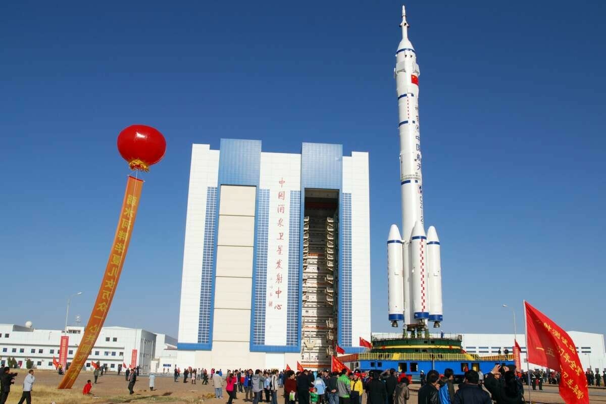 Китай побудує новий космодром