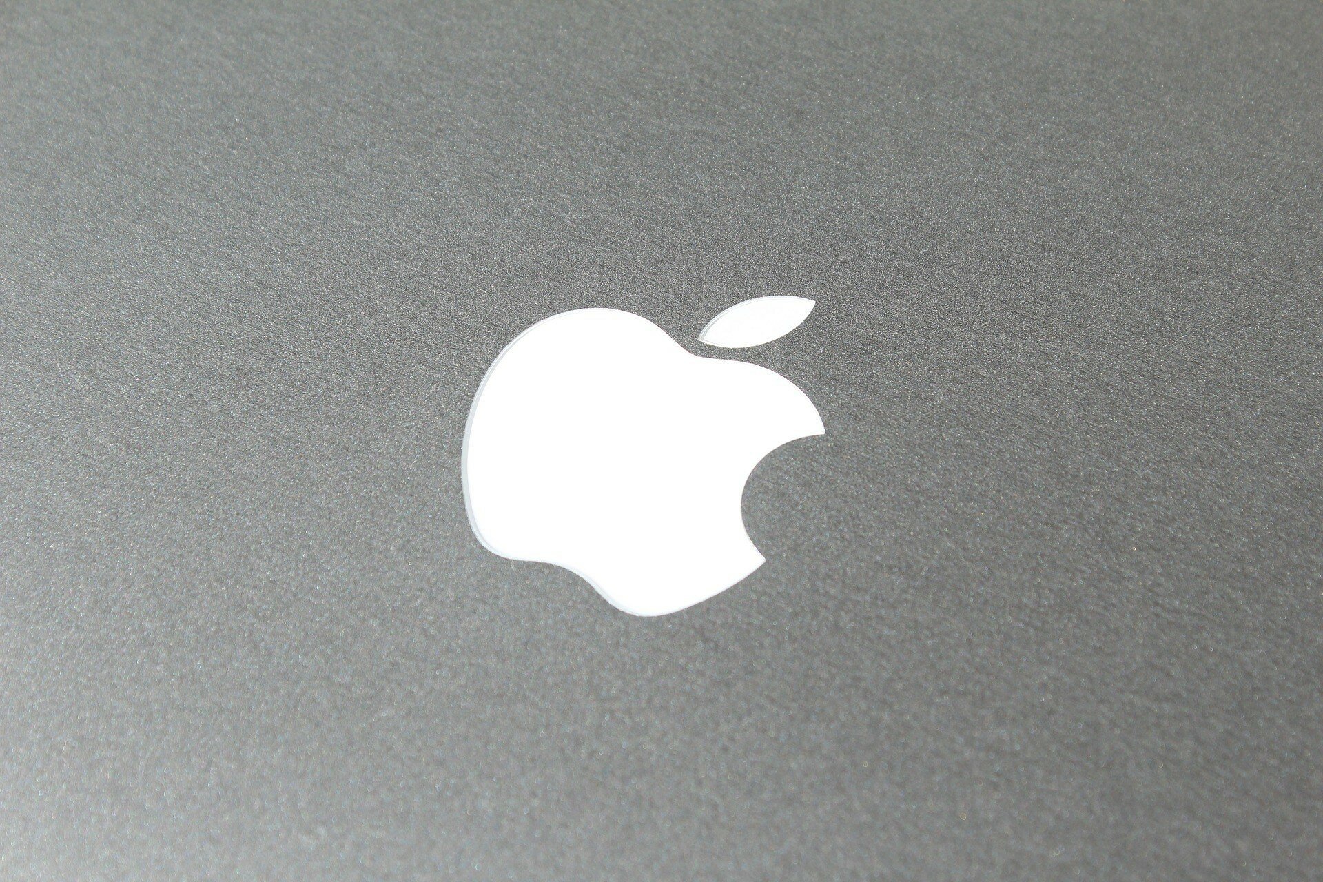Виробництво MacBook і iPad призупинено