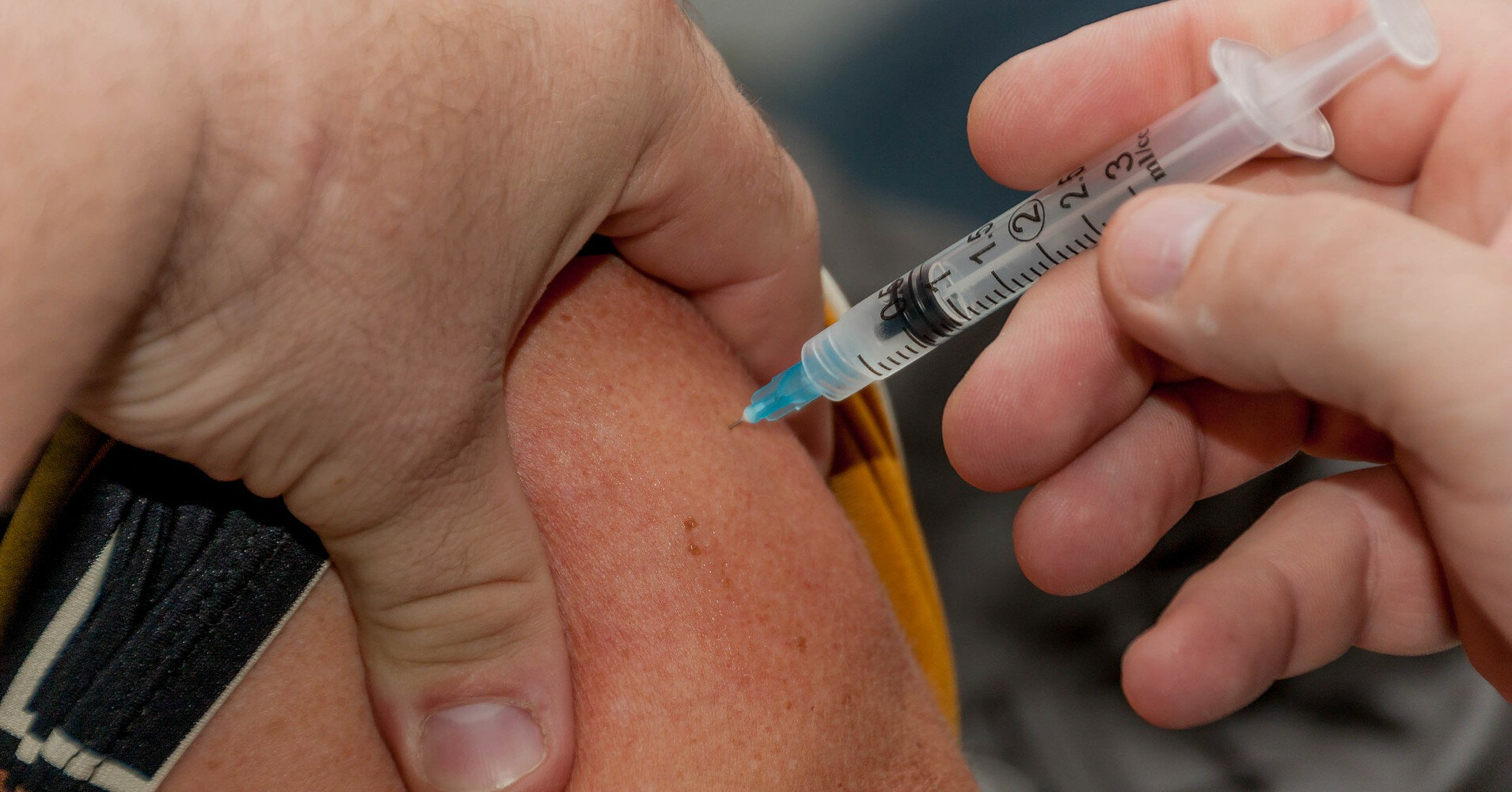 За 92 дня: в США сделали 200 млн прививок от COVID-19