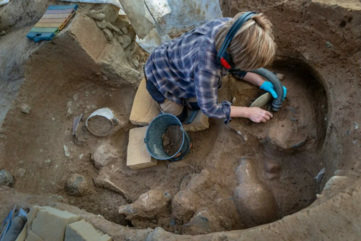 На Корсиці виявлені загадкові поховання у церкві Непорочного Зачаття