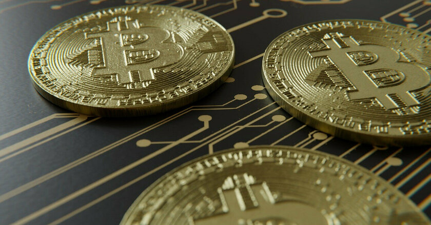 Конвертер валют с биткоин кто сколько зарабатывает на bitcoin