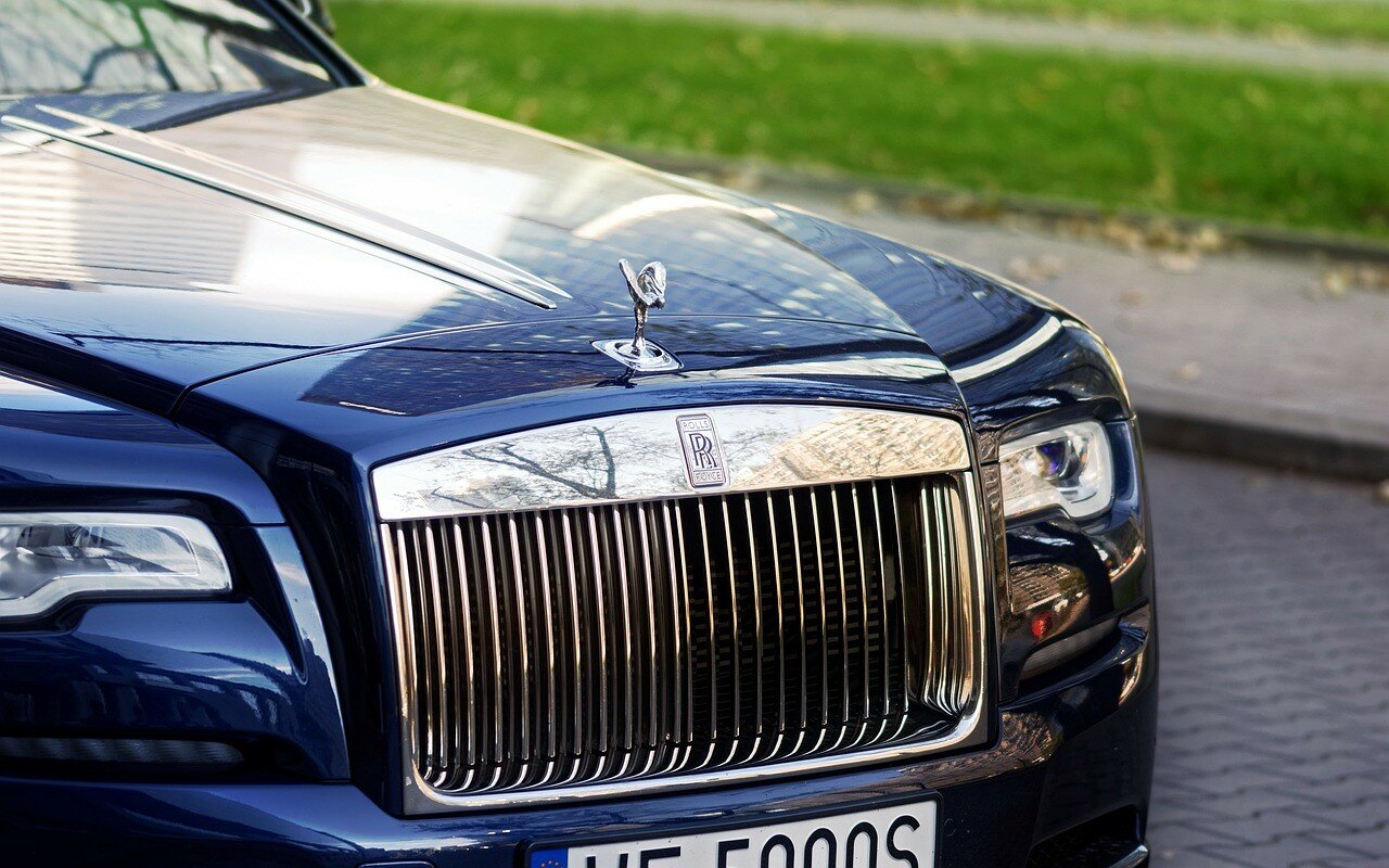 Rolls-Royce установил рекорд по продажам элитных автомобилей