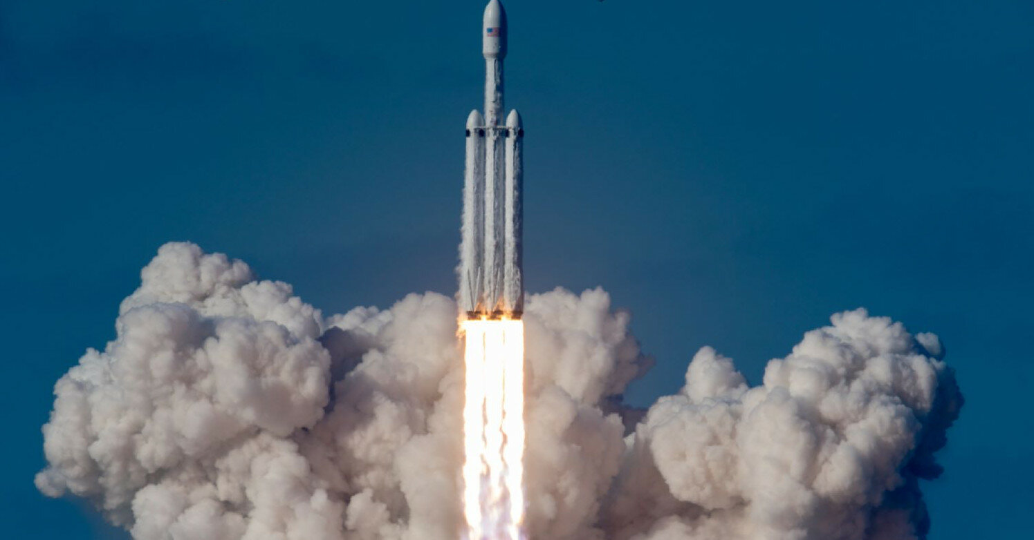 SpaceX відправить на Місяць пристрій для вивчення його ресурсів