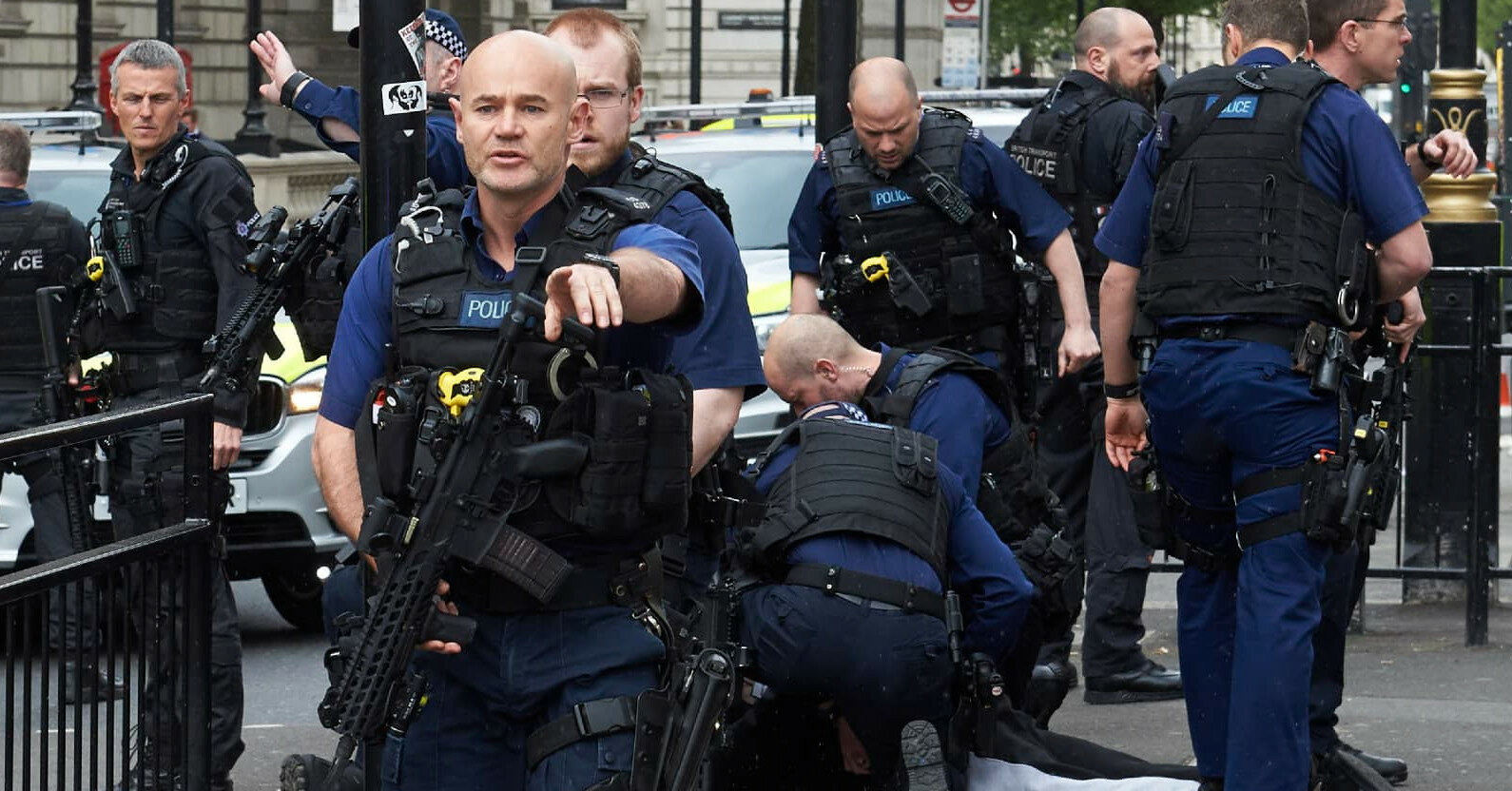 У Дрездені в зіткненнях з футбольними фанами постраждали 185 поліцейських
