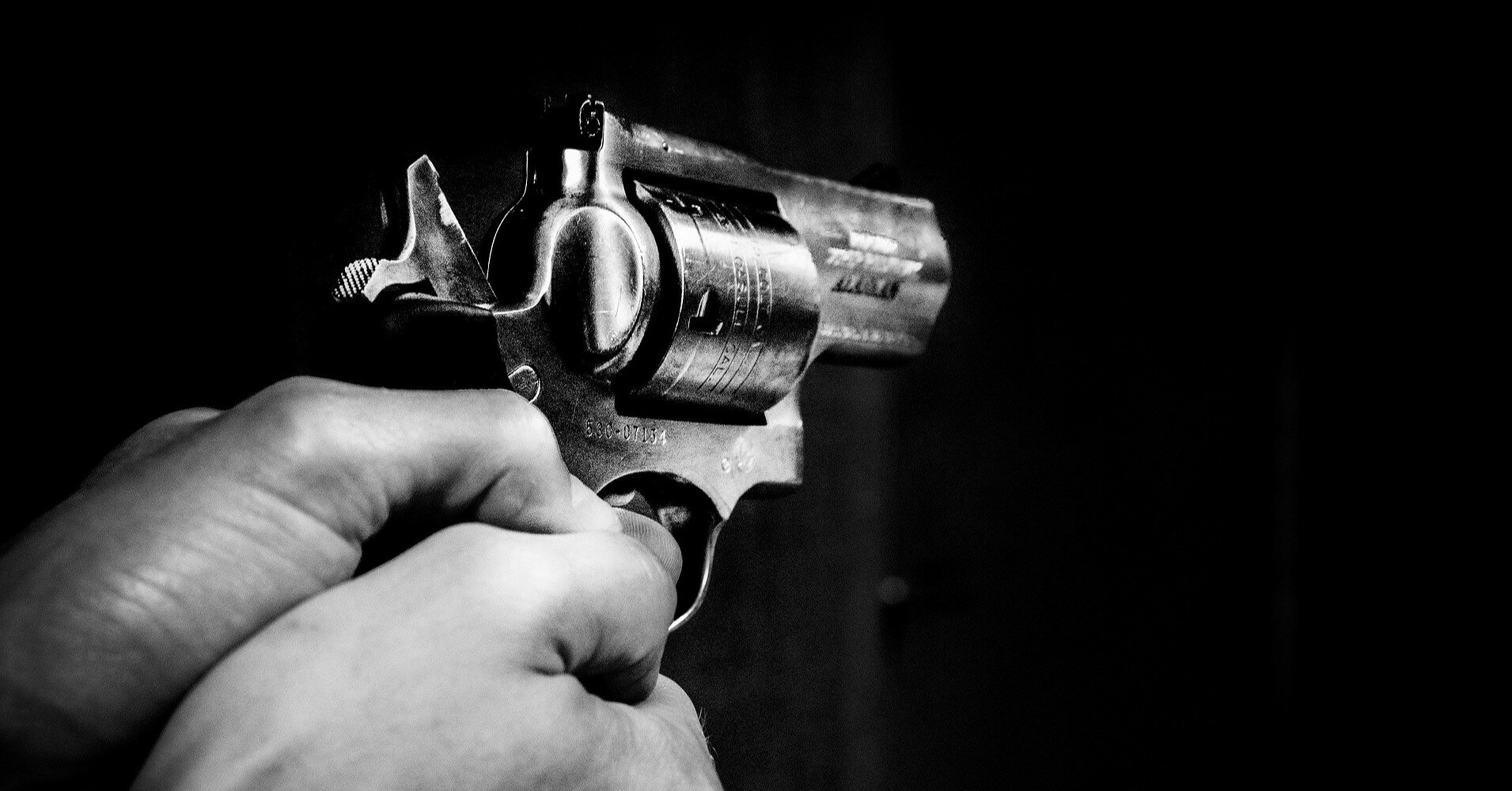 У США дворічний хлопчик вистрілив у батьків з пістолета