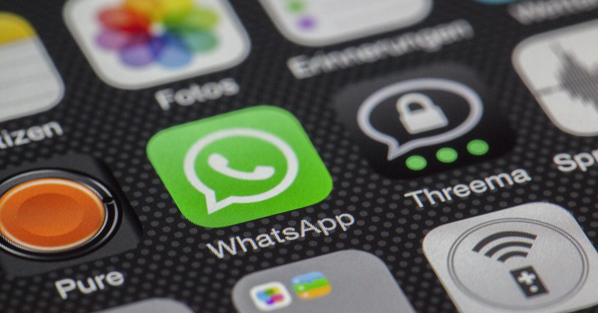 Нові правила користування WhatsApp набрали чинності
