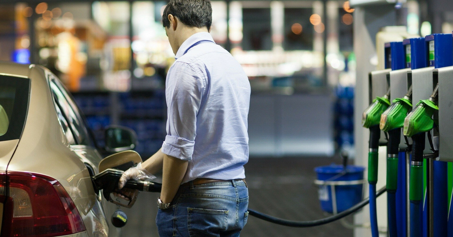 АЗС могут поднять цены на бензин и ДТ: новый максимум