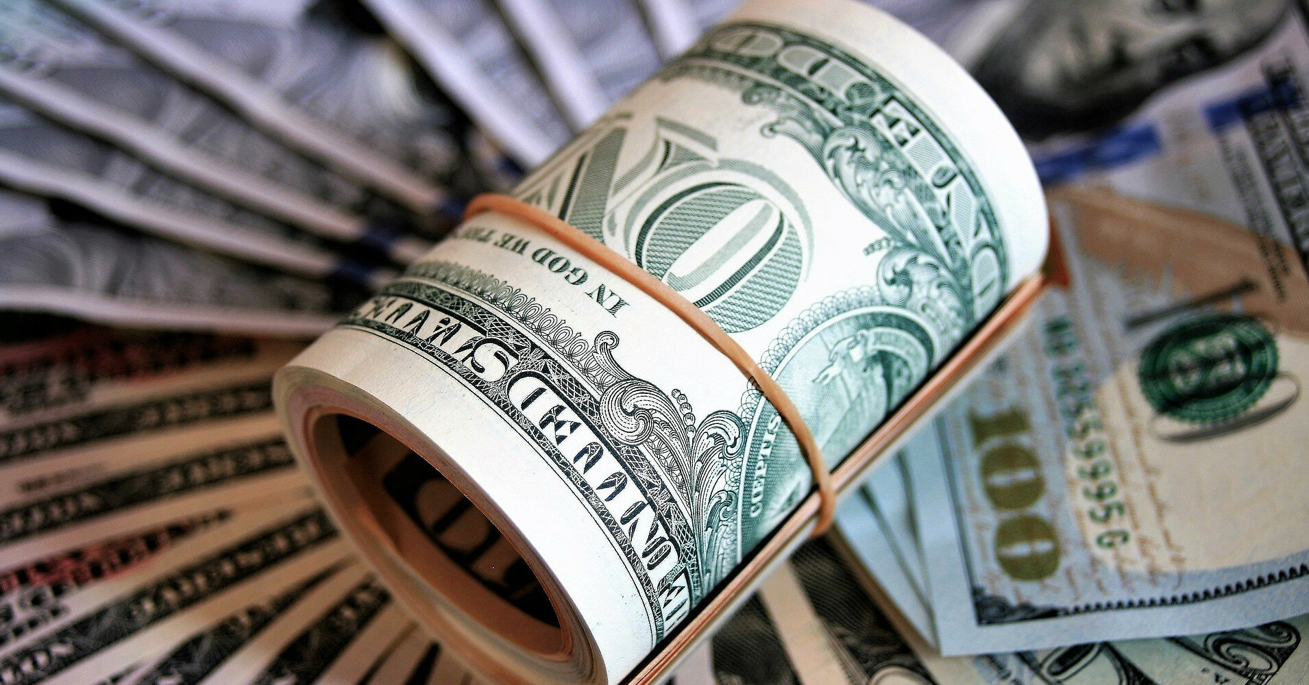 Межбанк: падение доллара усилилось