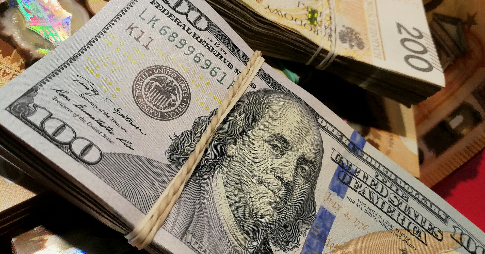 Міжбанк: хто спровокував зростання долара