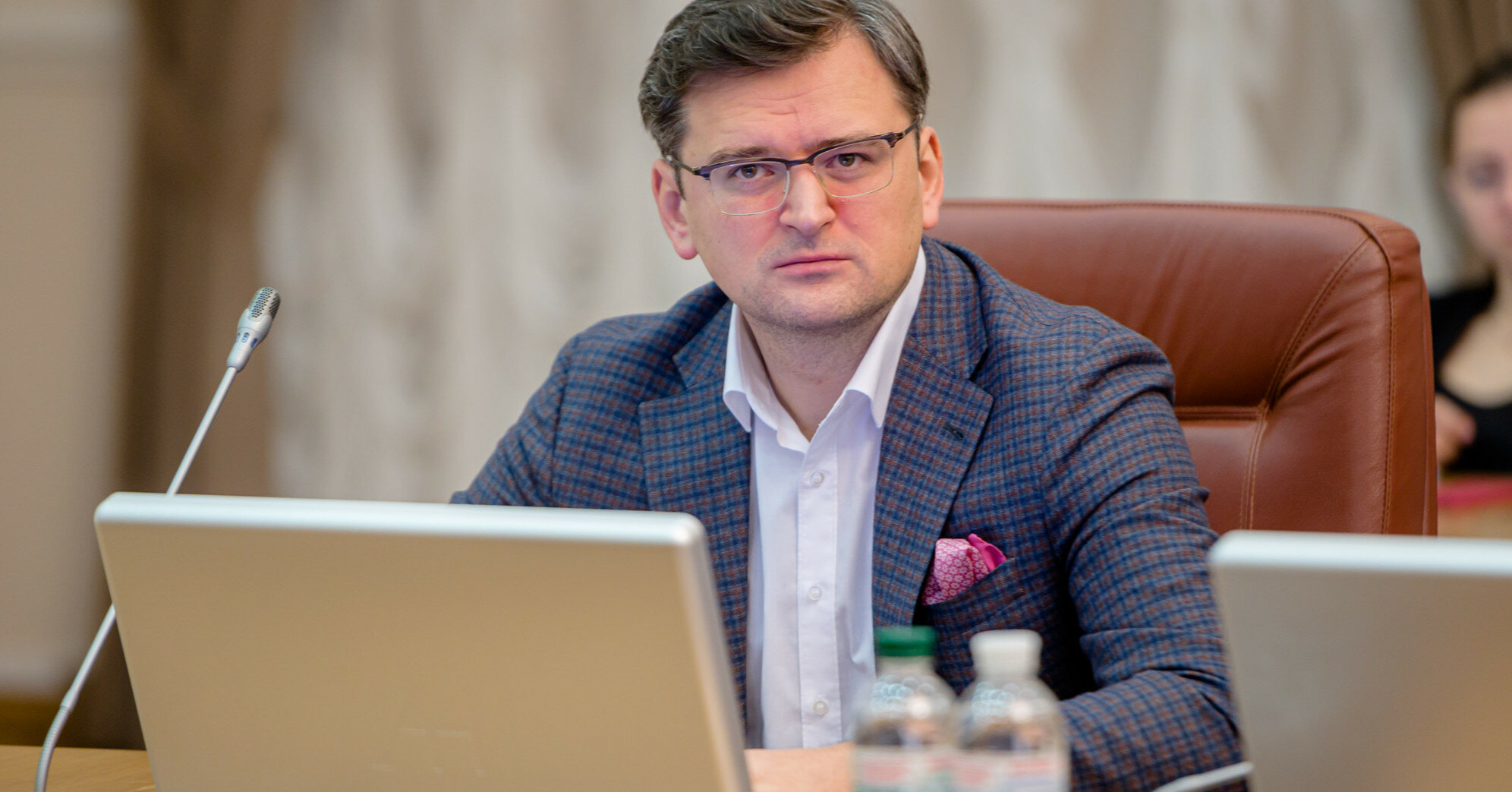 Кулеба назвав Донбасс головною темою візиту Зеленського до США