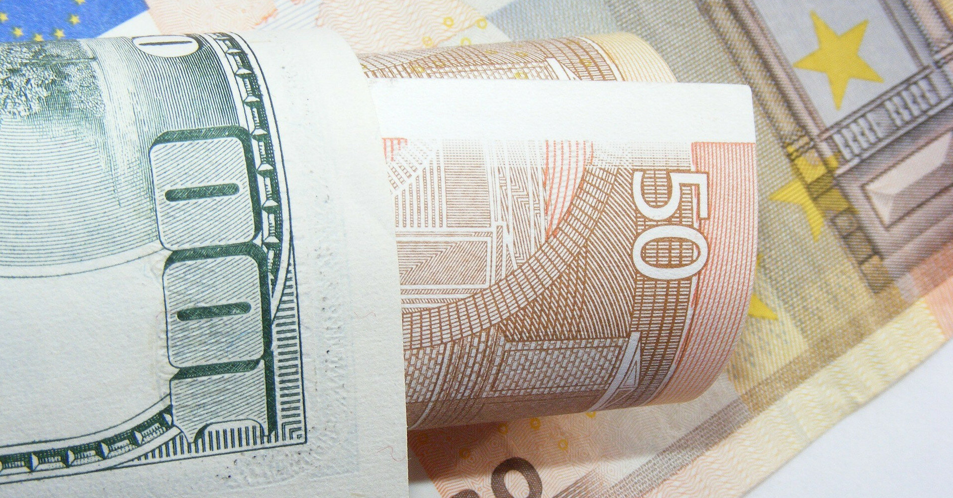 ВР внесла правки в закон о валюте: что изменится