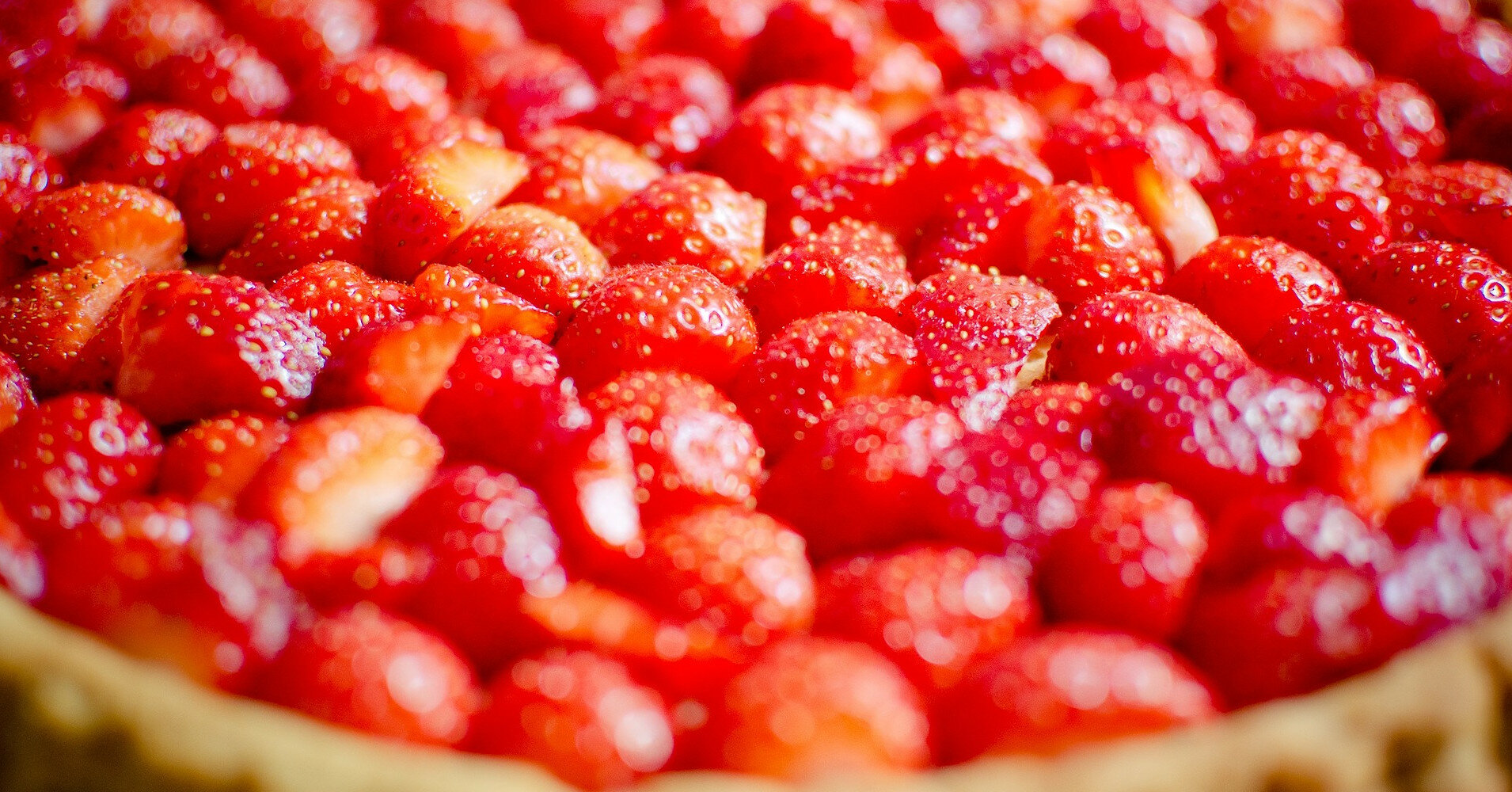 Вкусный пирог с клубникой: как приготовить ягодную вкуснятину