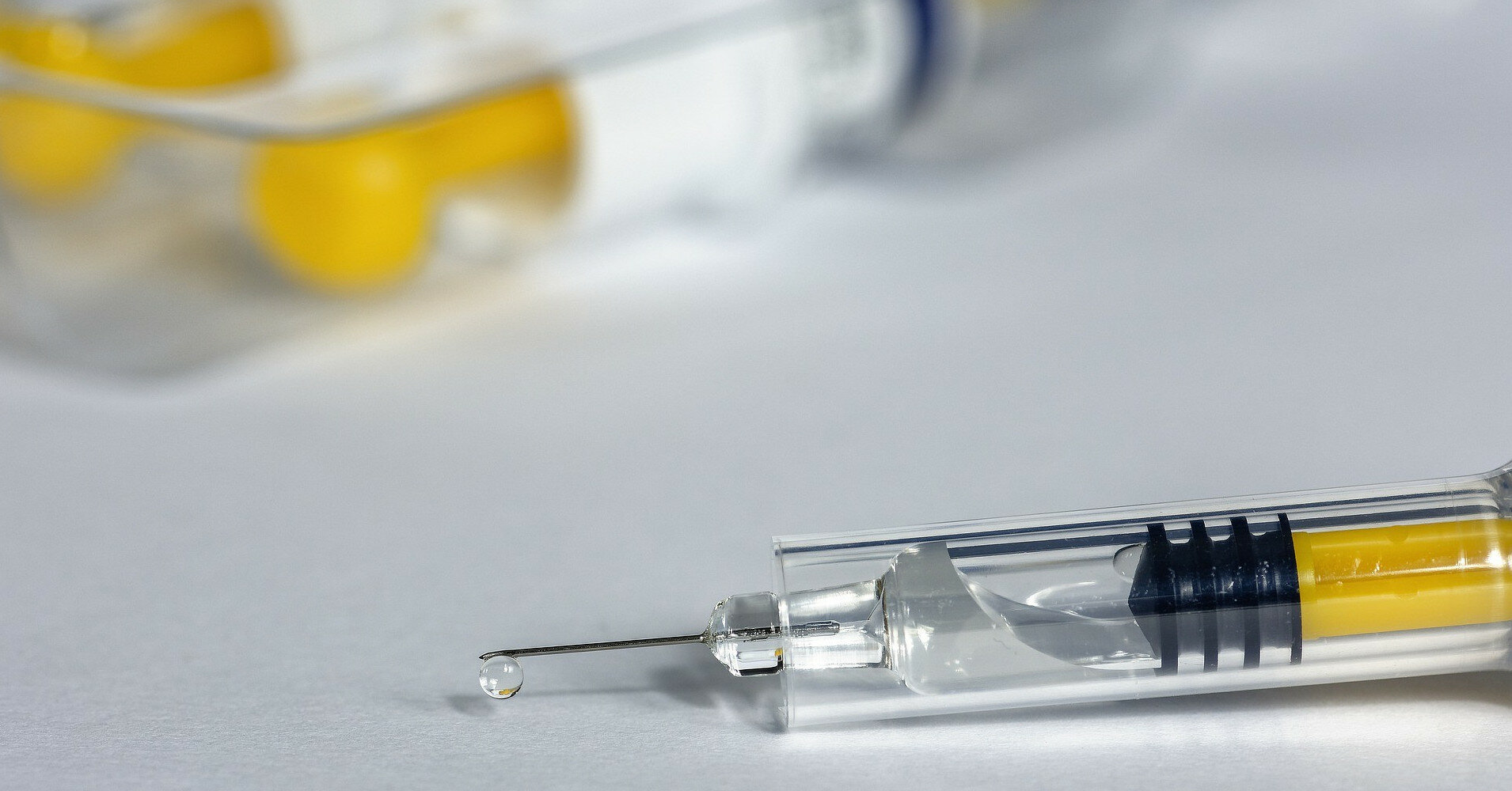 У КНР відреагували на заяву Франції щодо невизнання китайських COVID-вакцин