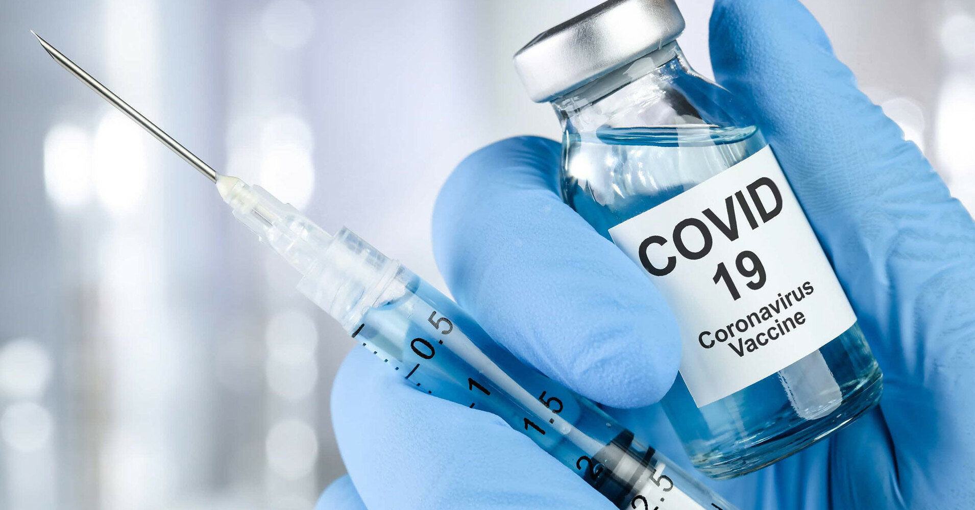 Во Франции к концу года появится своя COVID-вакцина