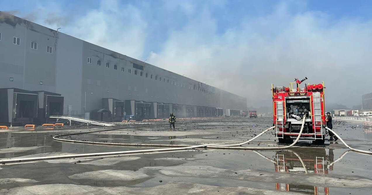 Под Одессой ликвидирован крупный пожар на складе
