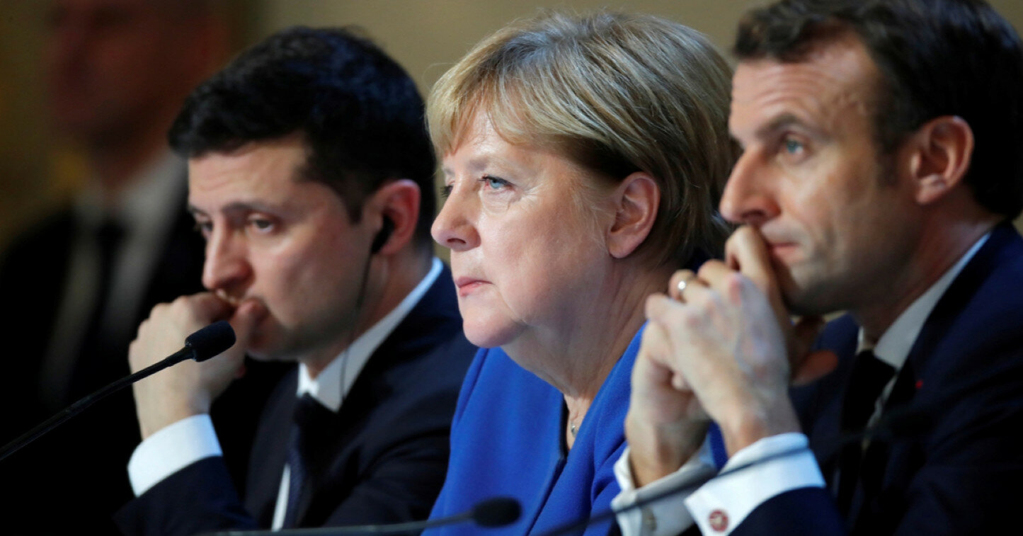 Зеленский обсудил с Меркель и Макроном подготовку нормандского саммита