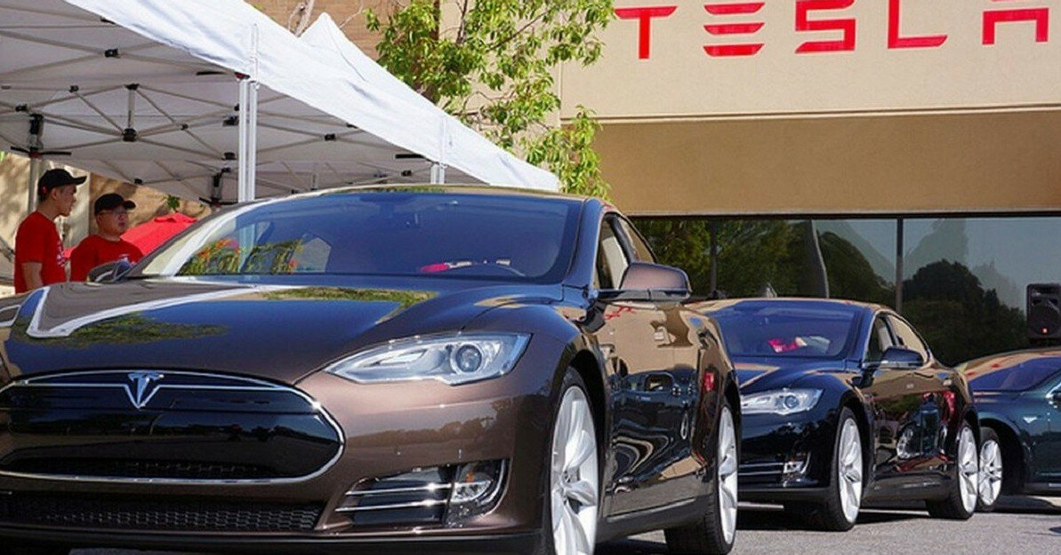Европейский завод Tesla запустят в ноябре 2021 года