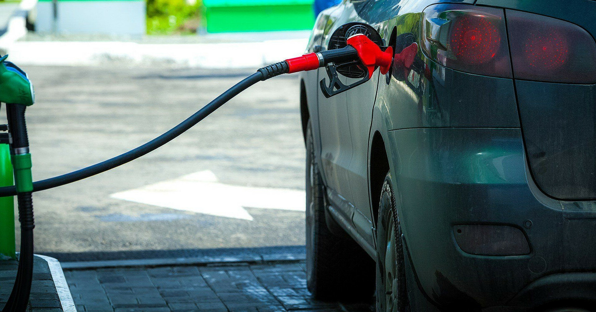 Бензин подешевшає: оприлюднена нова гранична ціна