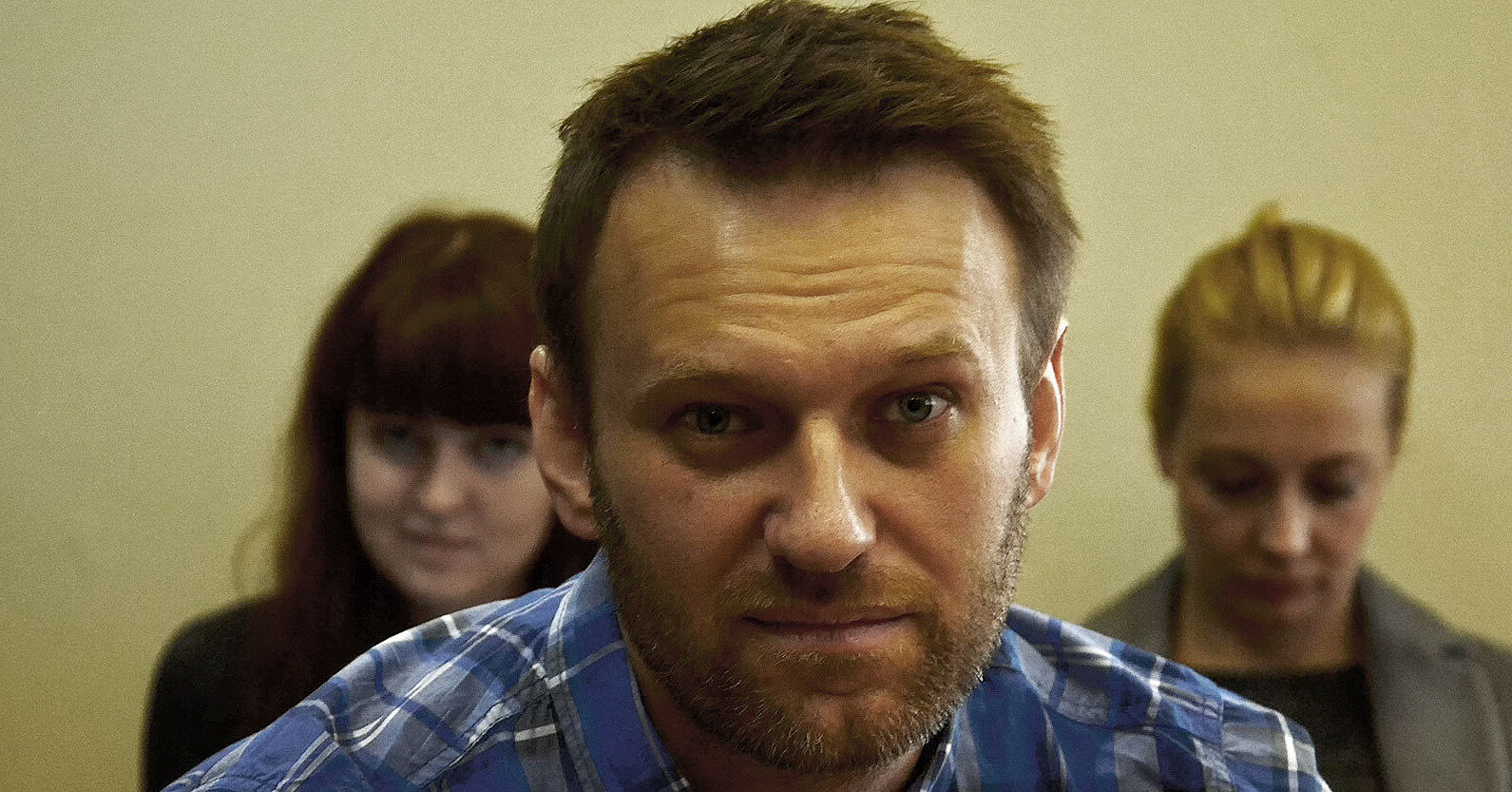 Навального поставили на облік як "терориста" та "екстреміста" – він подав позов