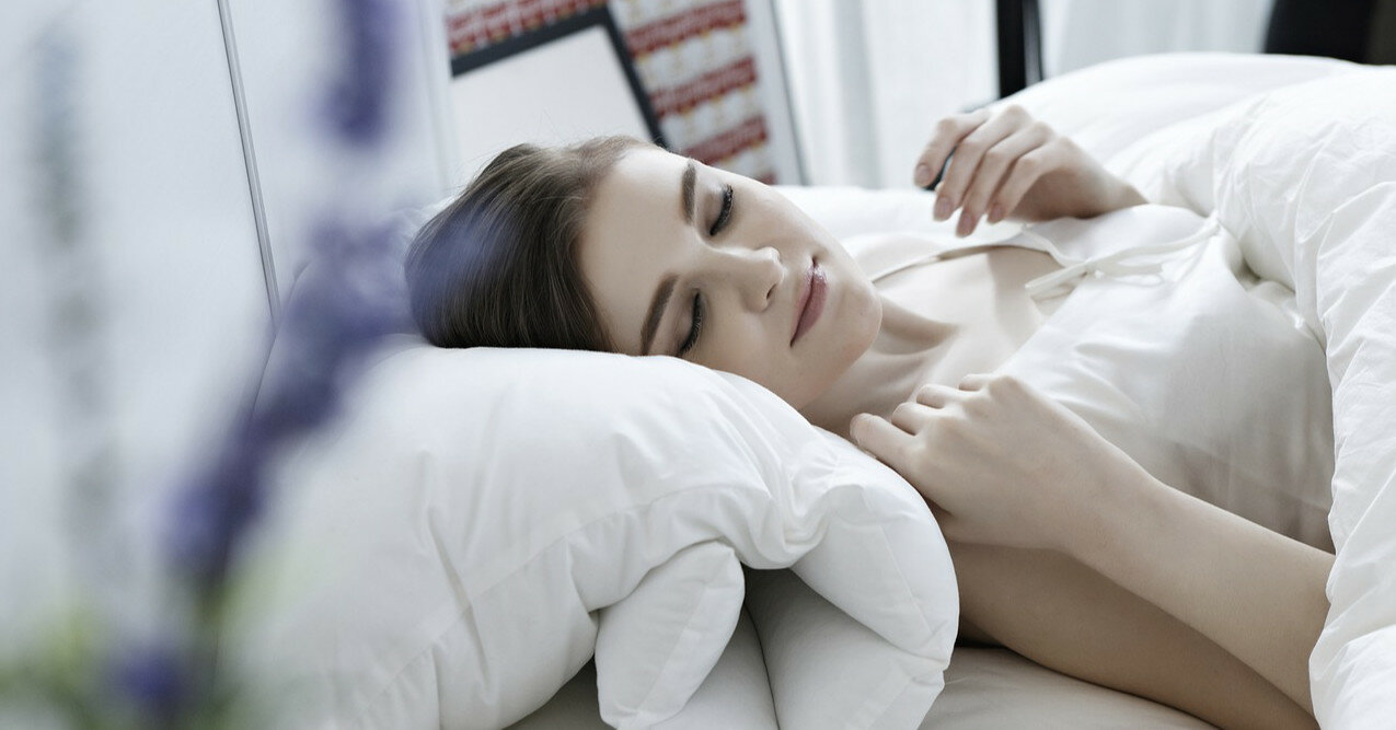 Названо пози для сну, які мають негативний вплив на здоров'я