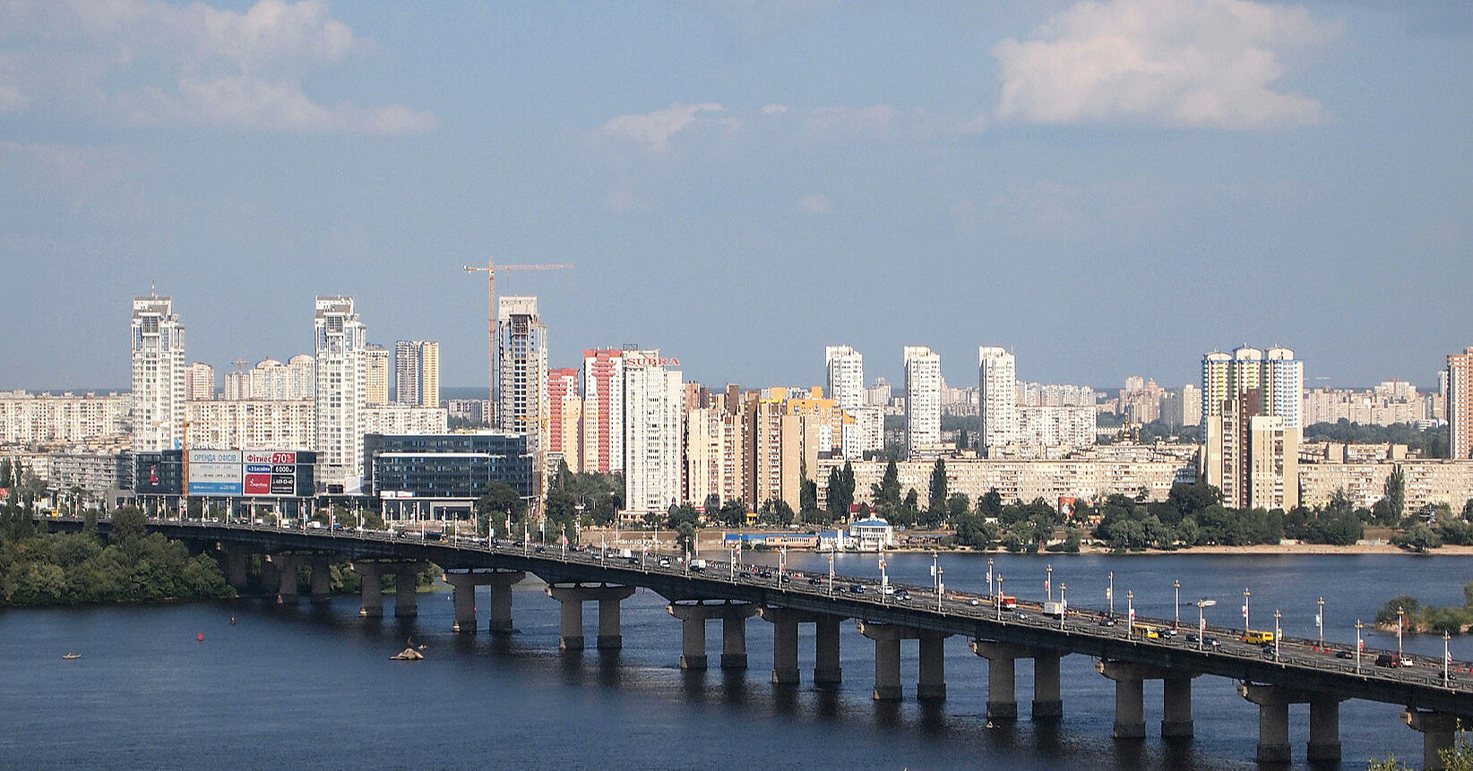 В Киеве на два месяца перекроют мост Патона