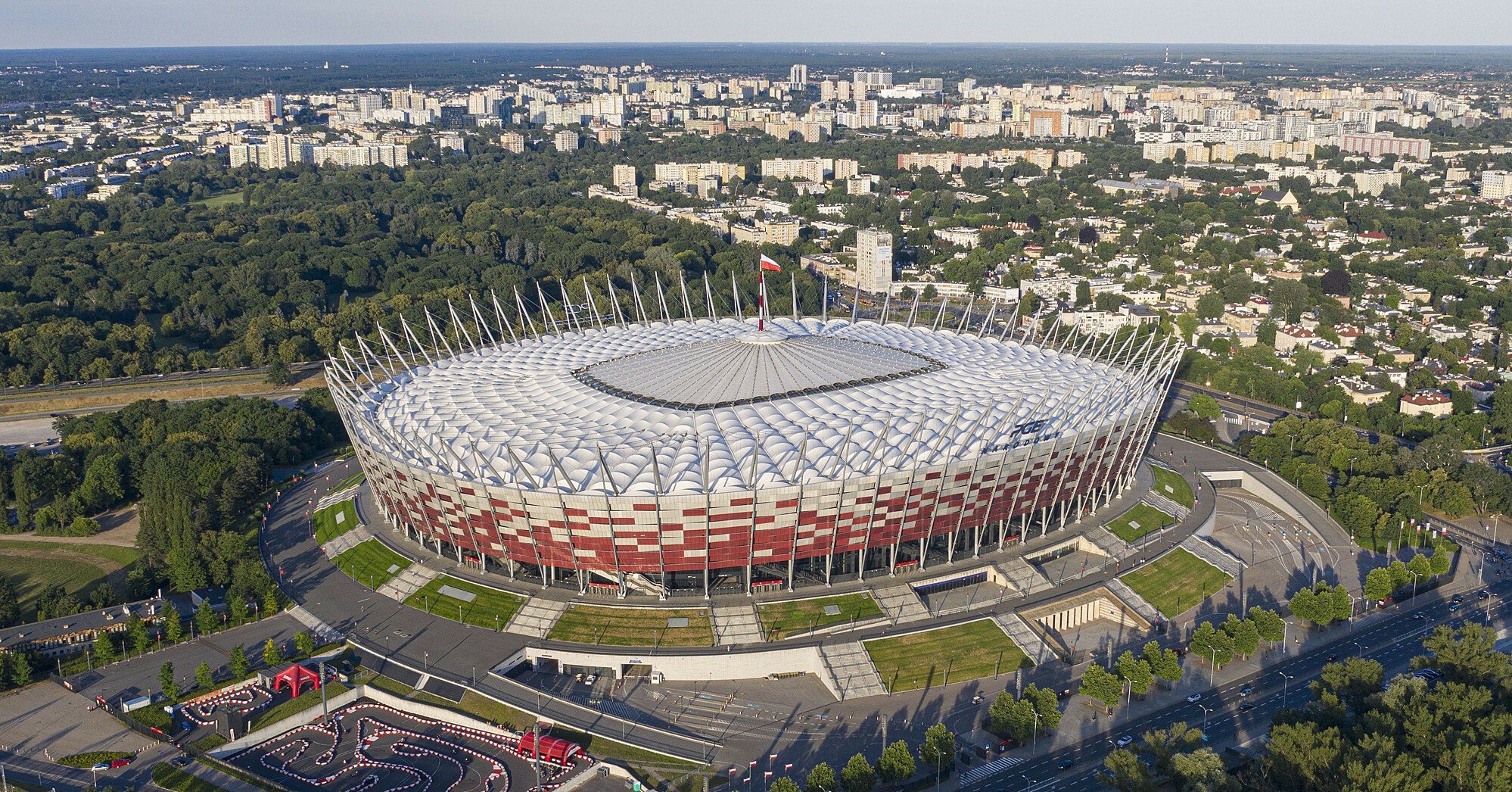 У Варшаві знову відкриють госпіталь на стадіоні