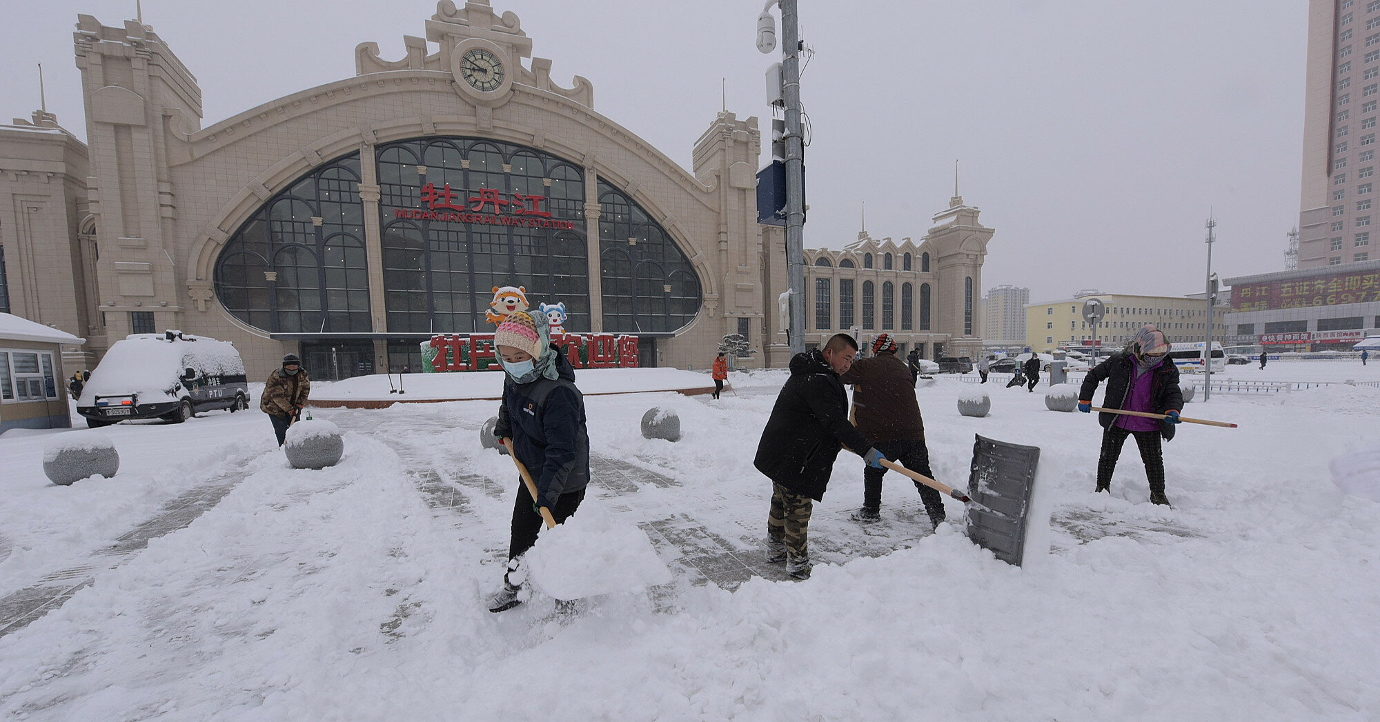 Рекордные снегопады обрушились на Китай