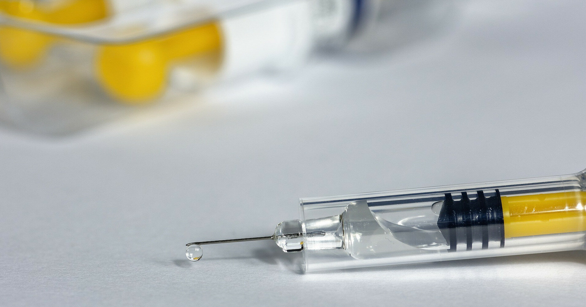 Украинец получил более 15 доз COVID-вакцины