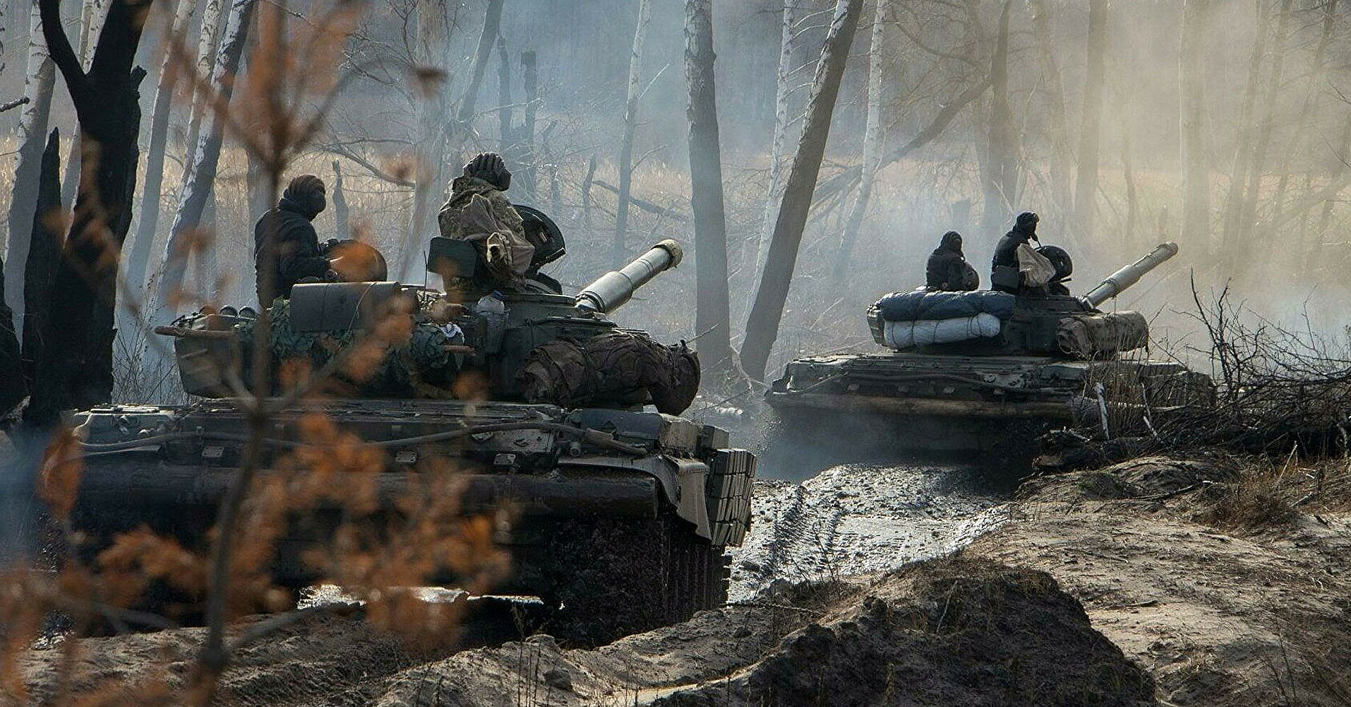РФ продолжает стягивать войска к границе с Украиной – расследование