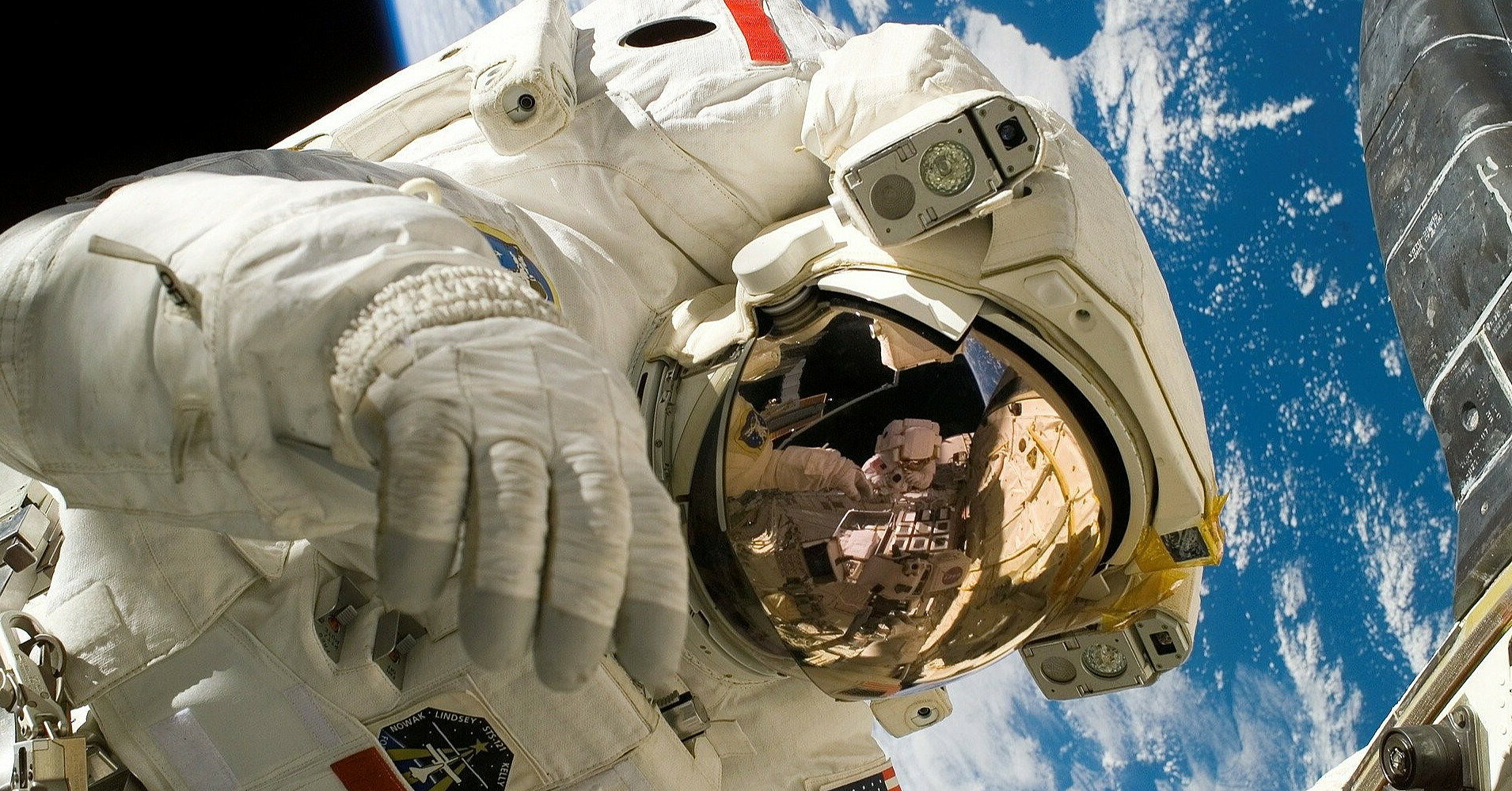 Астронавты стареют быстрее, чем обычные люди