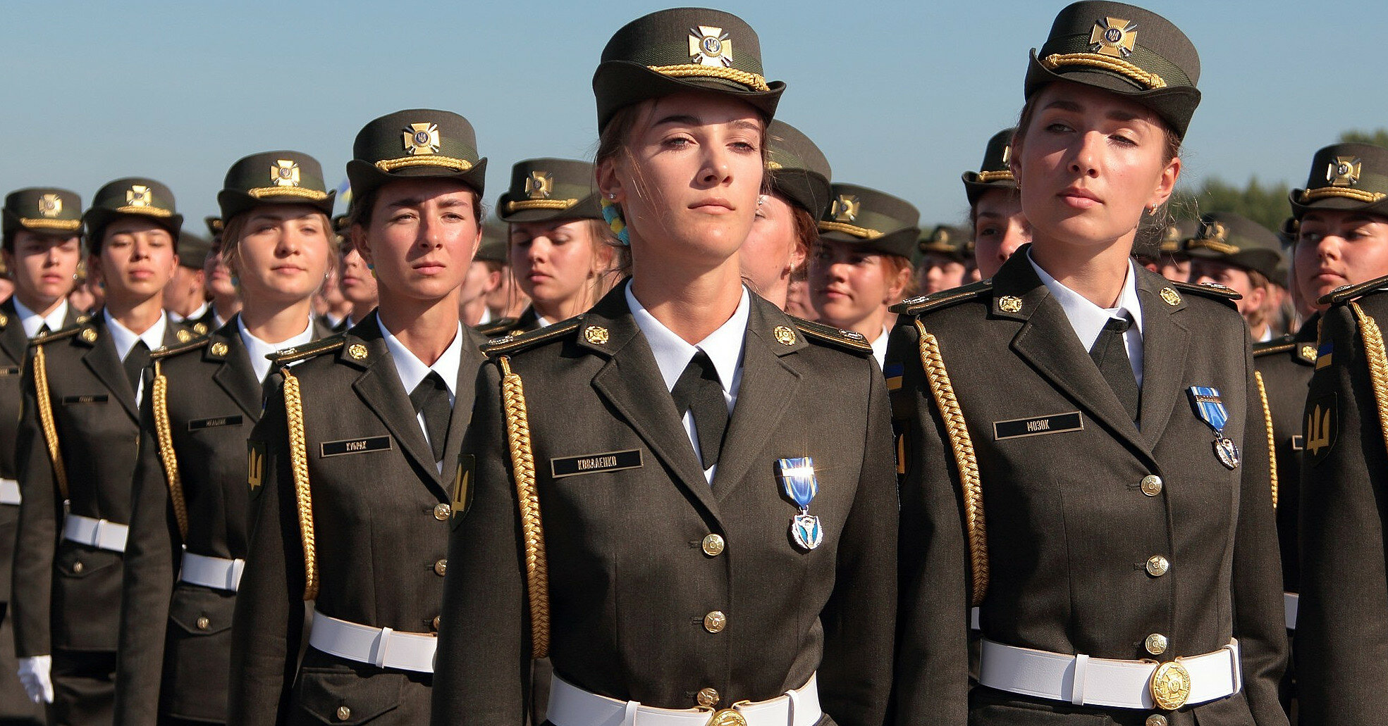Список профессий для военного призыва женщин сократят