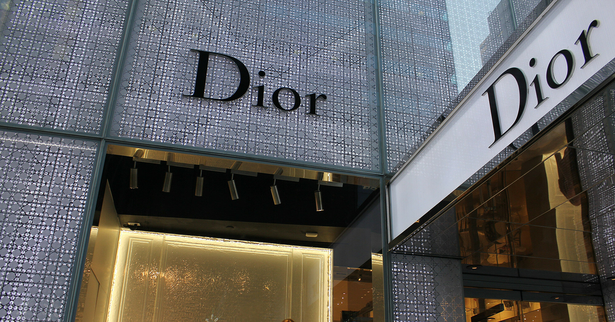 Dior приостановил сотрудничество с известным рэпером