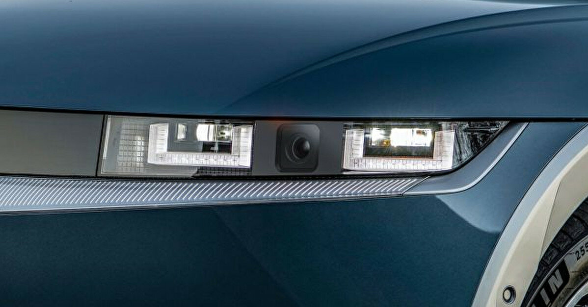 Hyundai Ioniq 5 отримає камери у передніх фарах