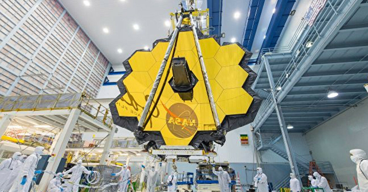 NASA запустило в космос телескоп James Webb