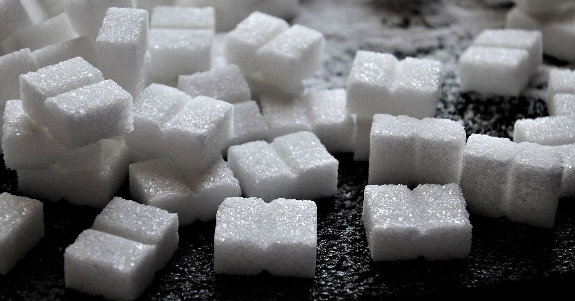 В Украине снова рекордно подорожает сахар