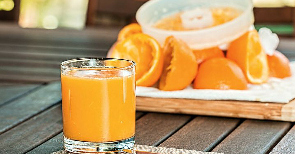 Учені розповіли про користь апельсинового соку