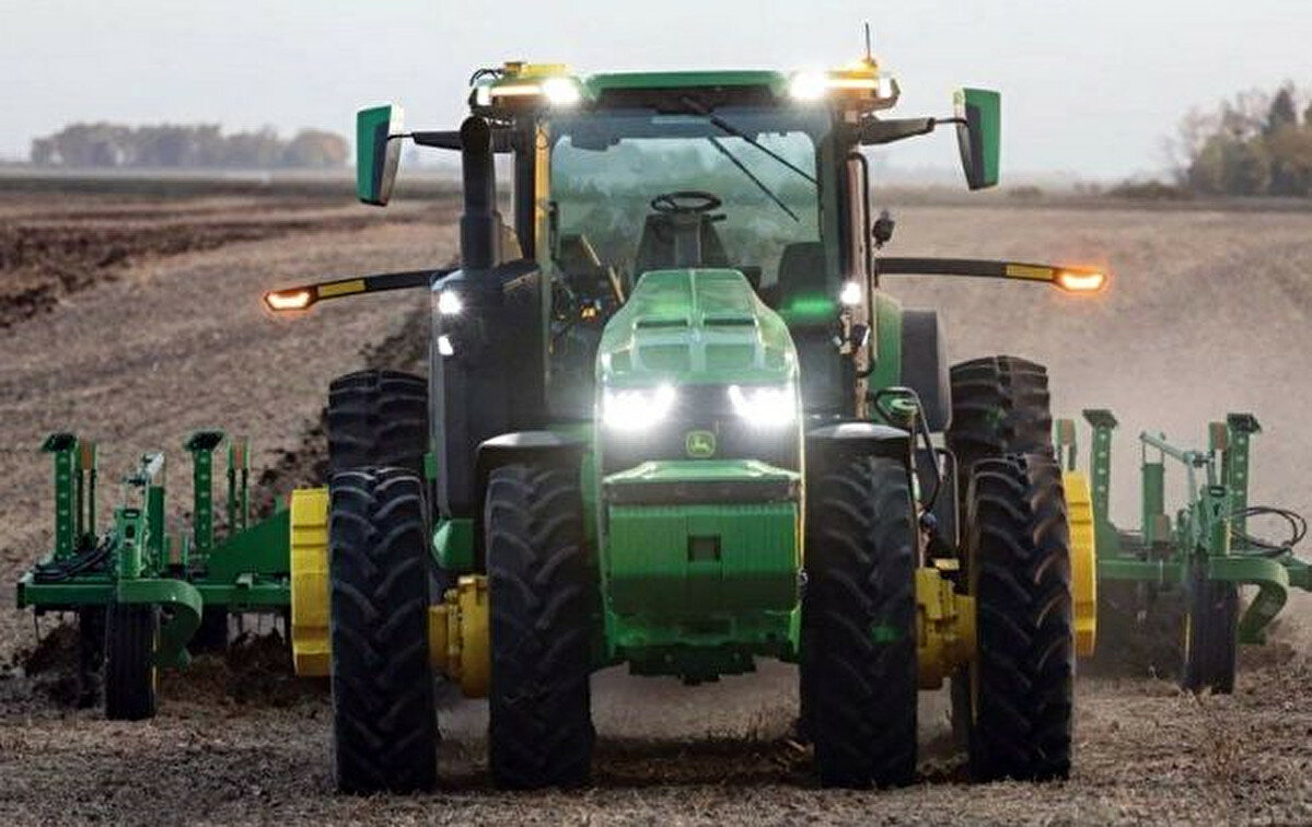 John Deere представив перший у світі автономний трактор